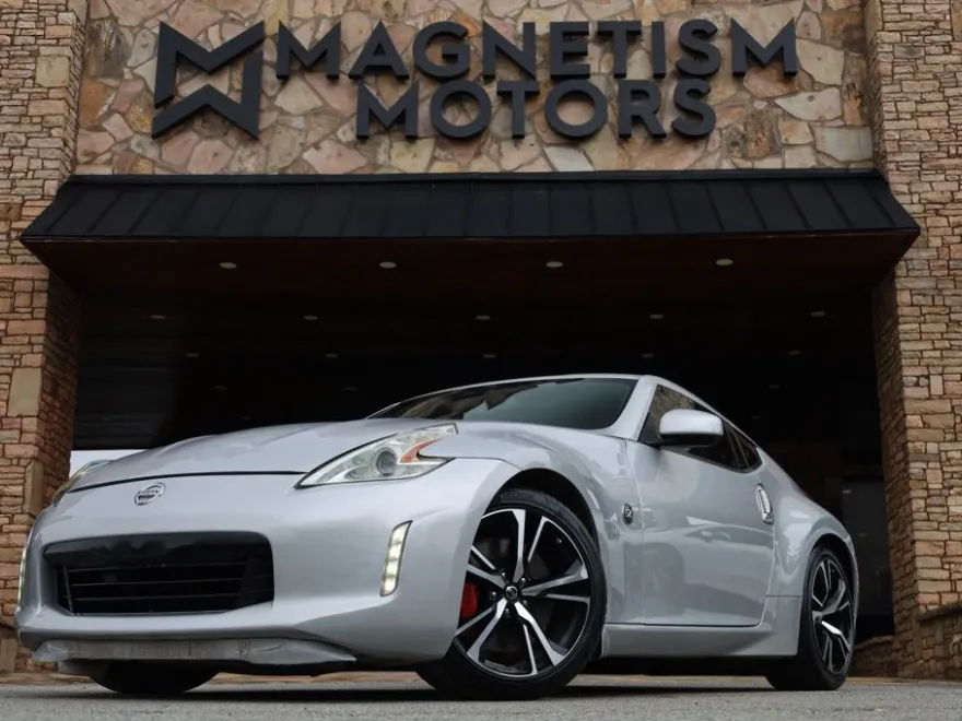 2019 Nissan 370Z Sport photo 1