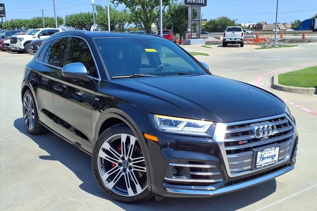 2018 Audi SQ5 Prestige photo 1