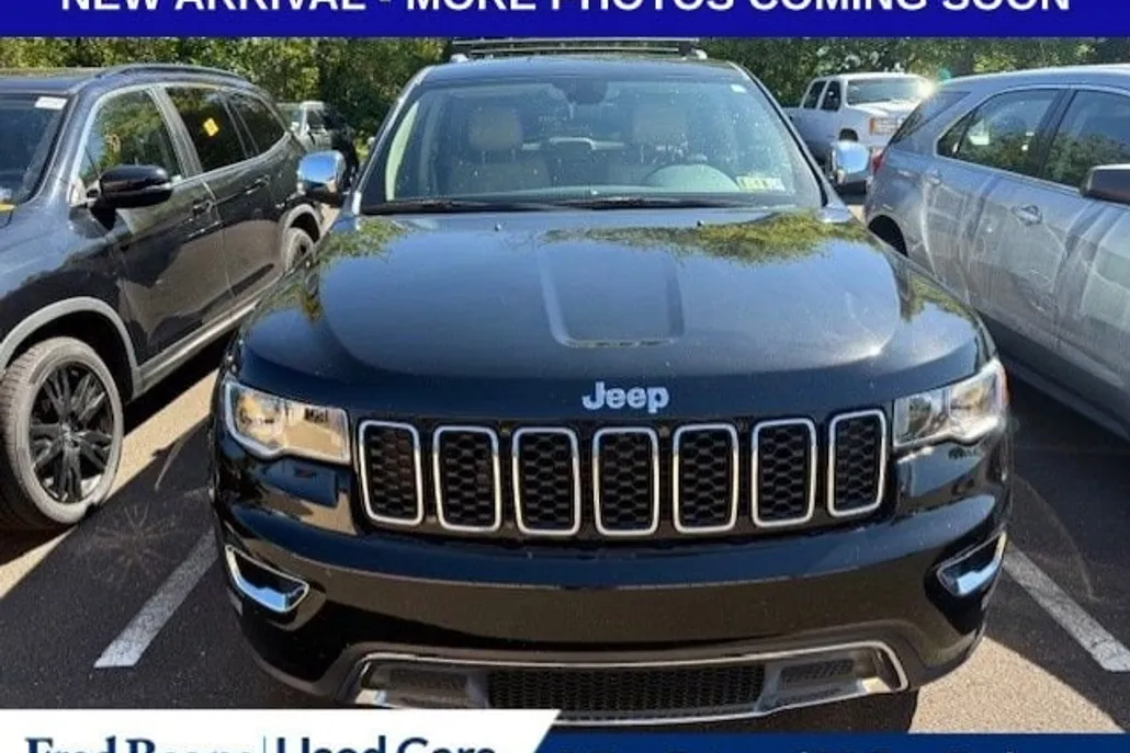 2017 Jeep Grand Cherokee Limited photo 1