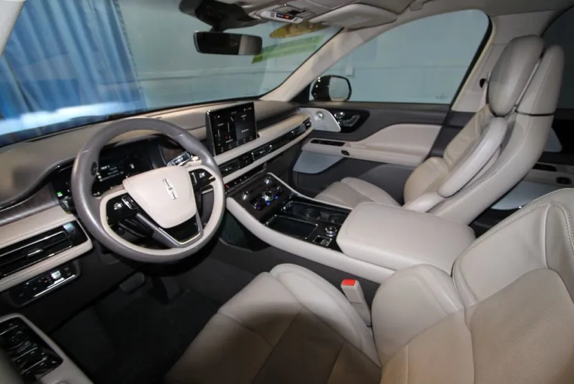 2021 Lincoln Aviator Reserve photo 1