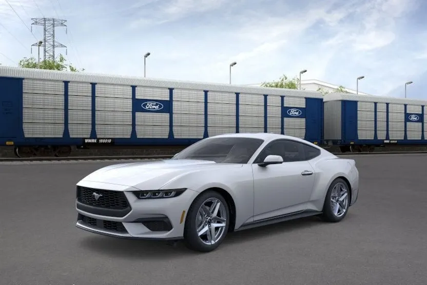 2025 Ford Mustang EcoBoost photo 1