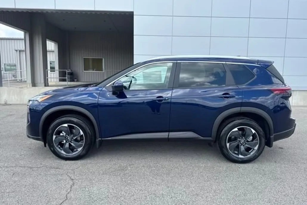 2026 Nissan Rogue SV photo 1