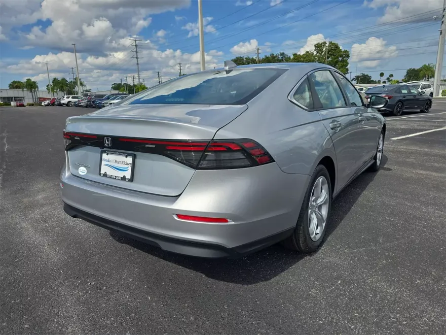2025 Honda Accord LX photo 1