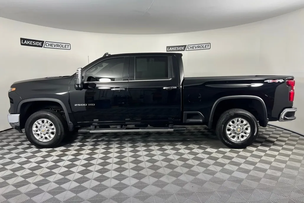 2024 Chevrolet Silverado 2500HD LTZ photo 1