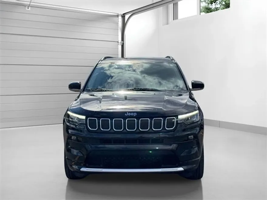 2022 Jeep Compass Limited photo 1