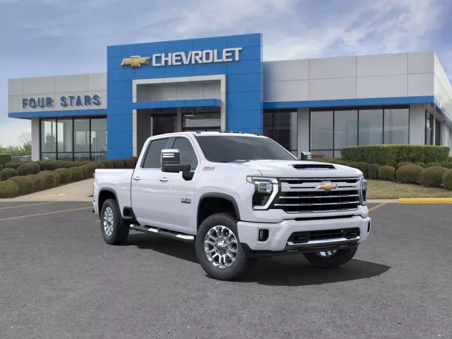 2025 Chevrolet Silverado 2500HD LT photo 1