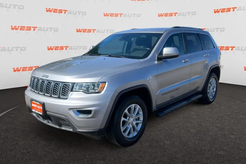 2021 Jeep Grand Cherokee Laredo E photo 1