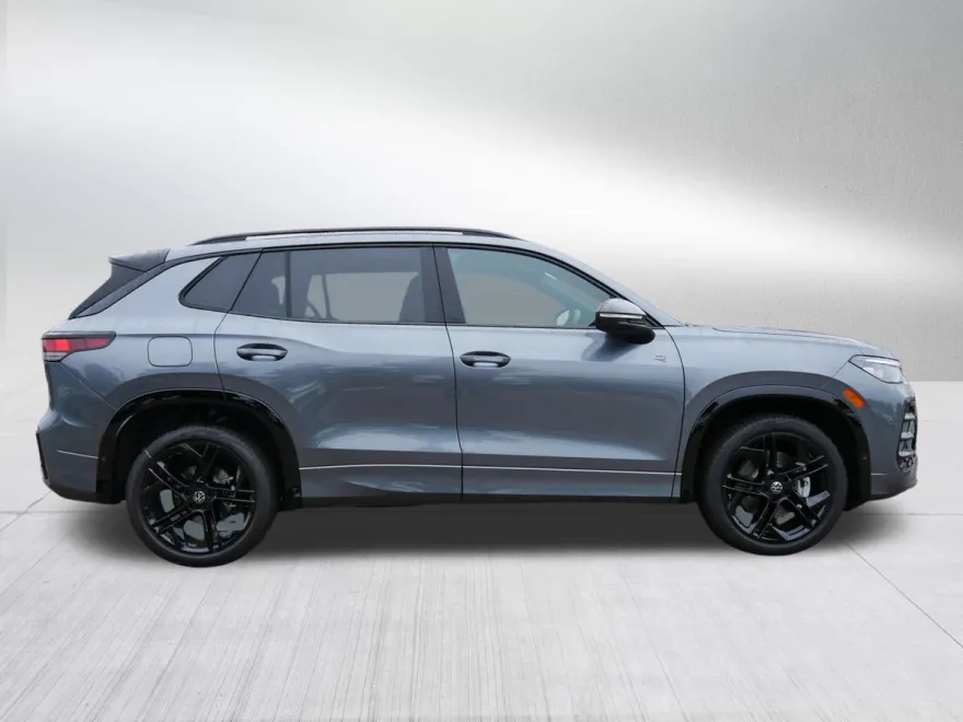 2025 Volkswagen Tiguan SE R-Line Black photo 1