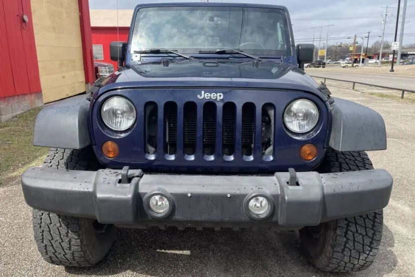 2013 Jeep Wrangler Unlimited Sport photo 1
