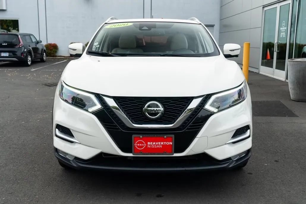 2020 Nissan Rogue Sport SL photo 1