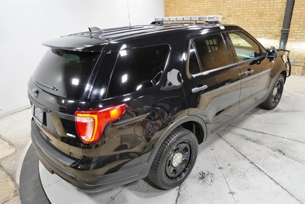 2018 Ford Explorer photo 1