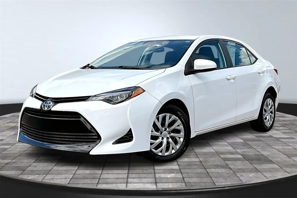 2018 Toyota Corolla XLE XSE photo 1