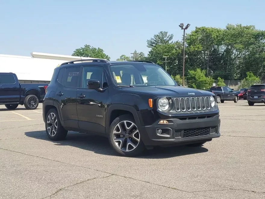 2015 Jeep Renegade Latitude photo 1