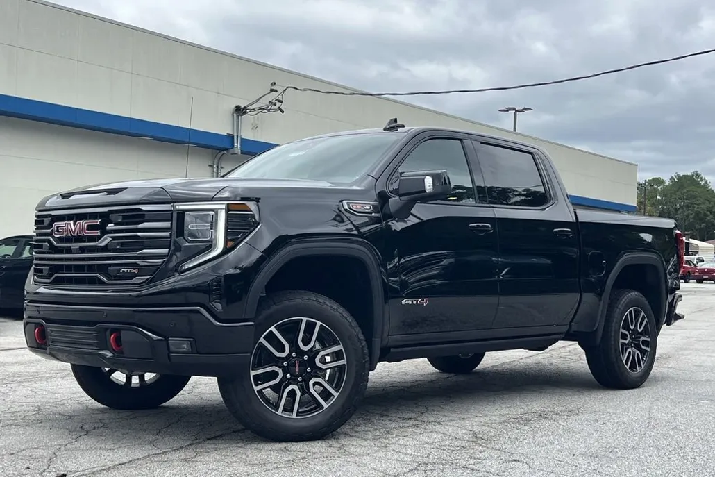 2025 Gmc Sierra 1500 AT4 photo 1