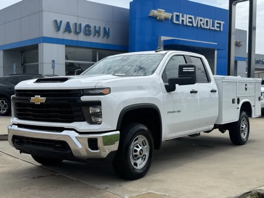 2025 Chevrolet Silverado 2500HD photo 1