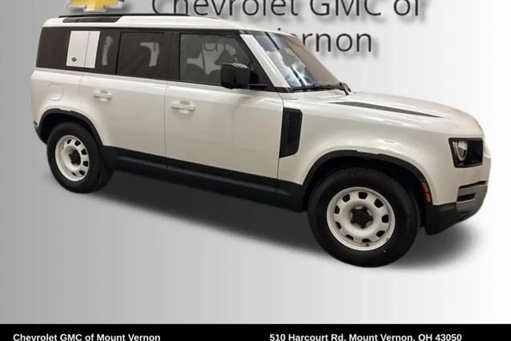 2022 Land Rover Defender 110 Standard photo 1