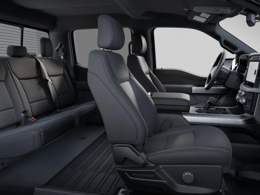 2025 Ford F-150 XLT photo 4