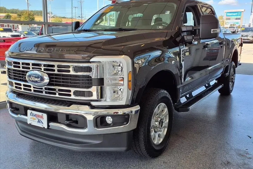 2024 Ford F-250 XL photo 1