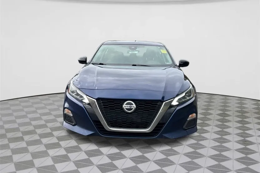 2021 Nissan Altima 2.5 SR photo 1