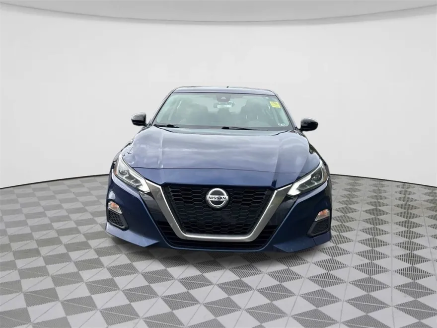 2021 Nissan Altima 2.5 SR photo 1
