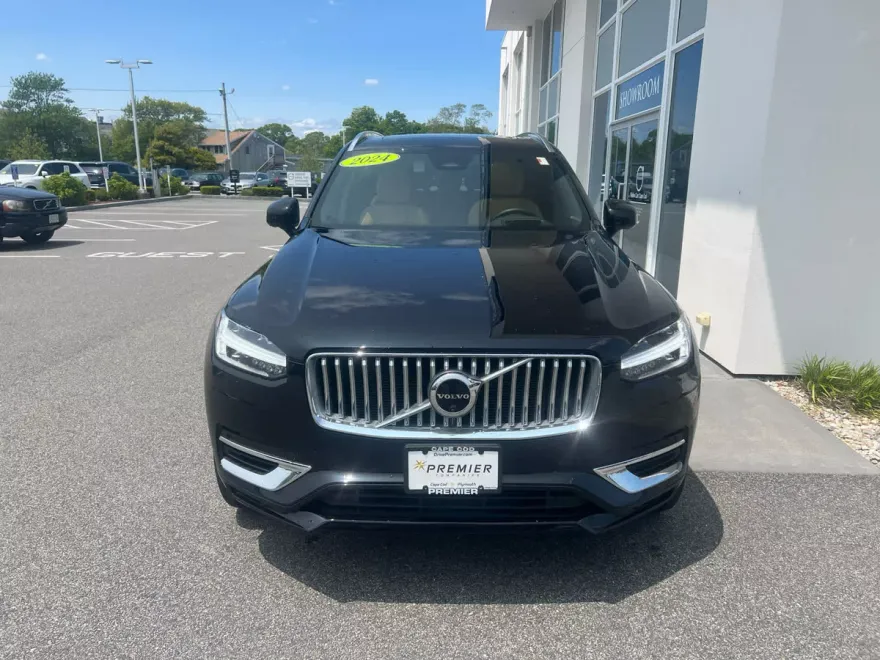 2024 Volvo XC90 T8 Ultimate photo 1