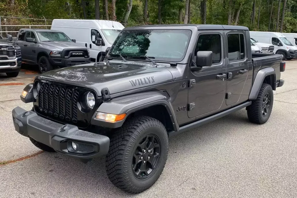 2021 Jeep Gladiator Willys photo 1