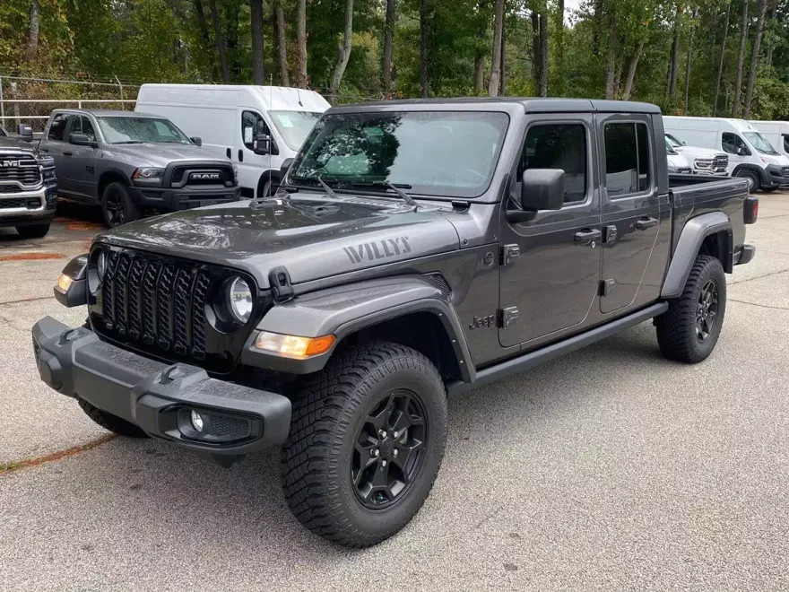2021 Jeep Gladiator Willys photo 1