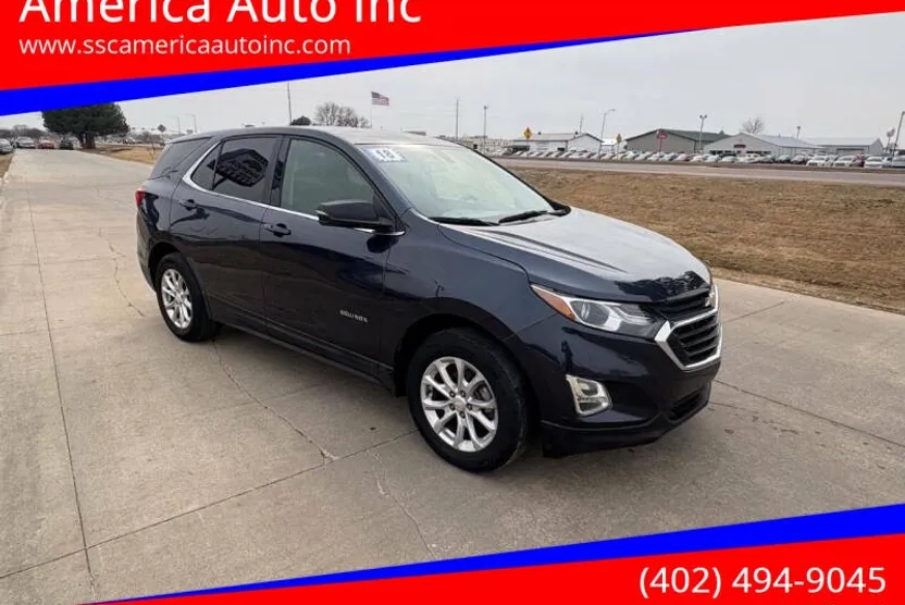 2018 Chevrolet Equinox LT photo 1