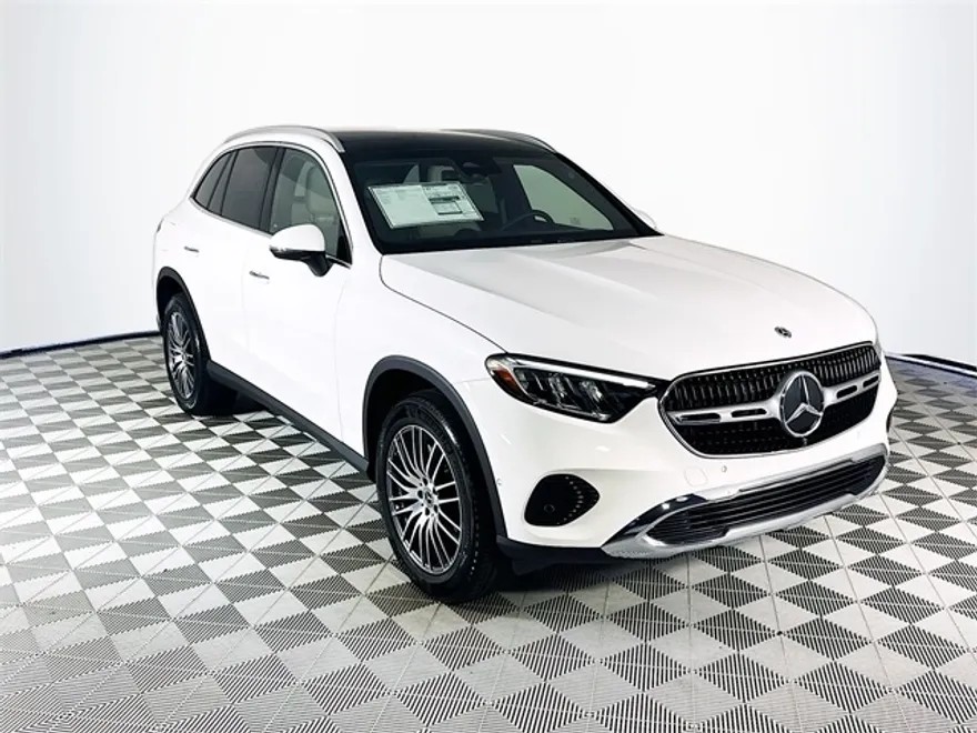 2026 Mercedes Benz GLC 300 photo 1