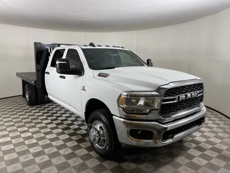 2024 Ram 3500 Tradesman photo 1
