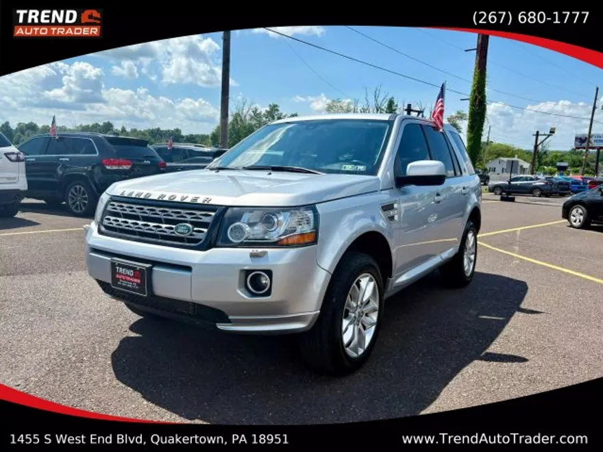 2014 Land Rover LR2 HSE photo 1