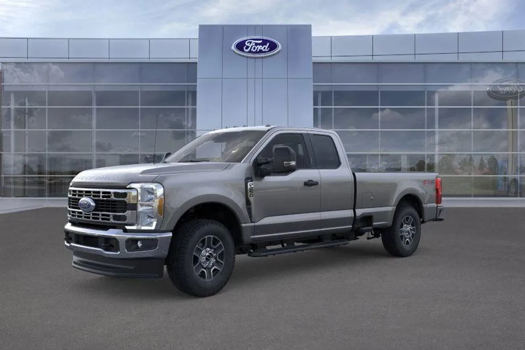 2025 Ford F-250 XLT photo 1