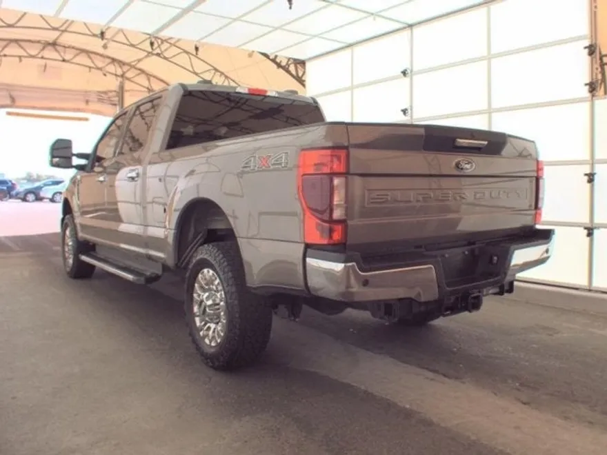 2022 Ford F-350 XLT photo 1