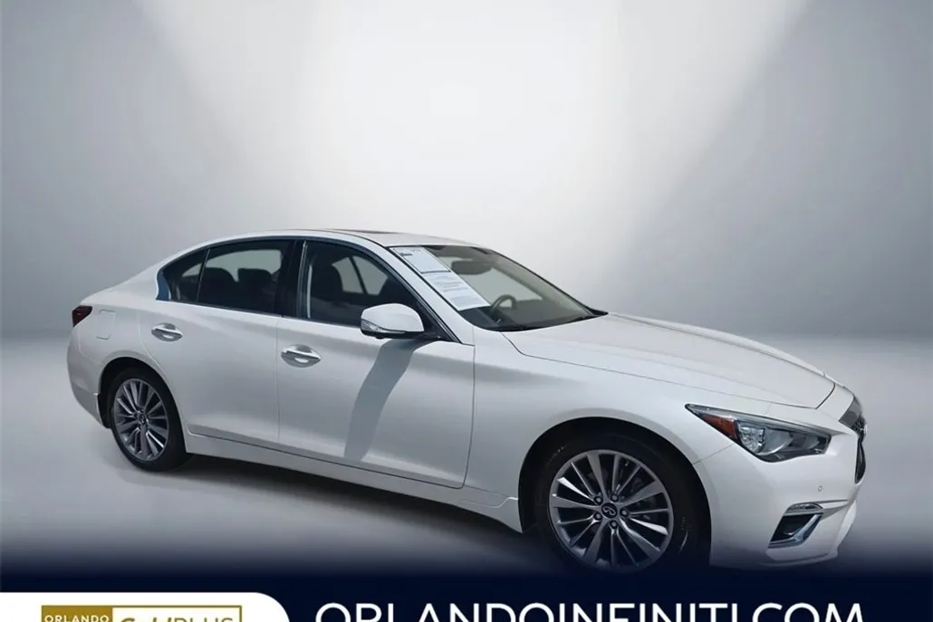 2022 Infiniti Q50 LUXE photo 1