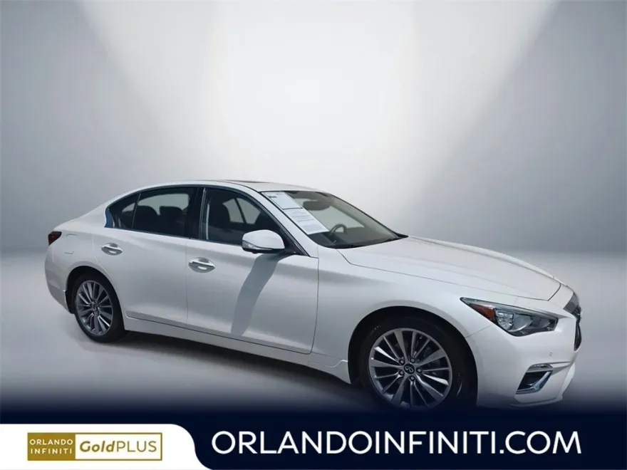 2022 Infiniti Q50 LUXE photo 1
