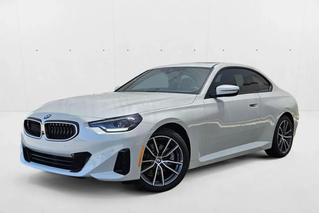 2025 Bmw 230i xDrive photo 1