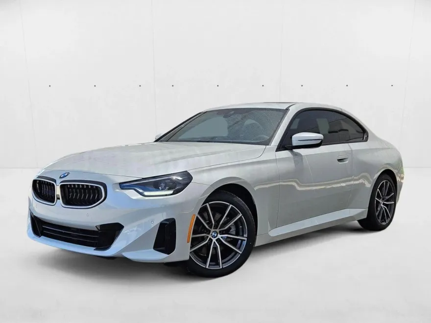 2025 Bmw 230i xDrive photo 1