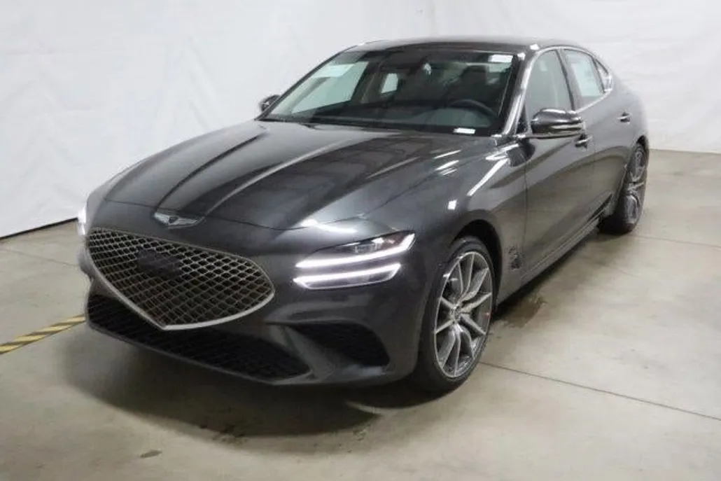 2025 Genesis G70 2.5T photo 1