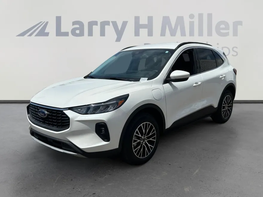 2025 Ford Escape photo 1