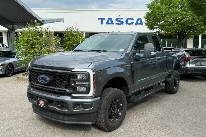 2024 Ford F-250 XL photo 1