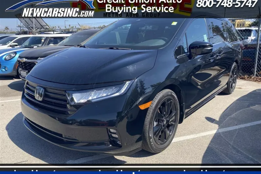 2024 Honda Odyssey Sport photo 1