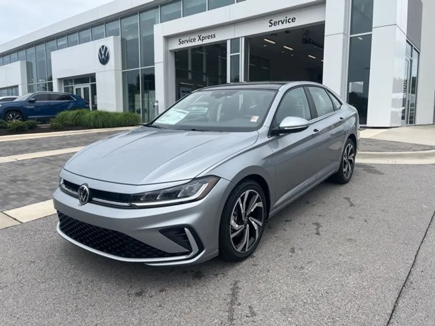 2025 Volkswagen Jetta 1.5T SEL photo 1