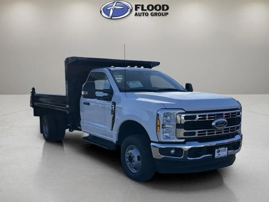 2024 Ford F-350 XL photo 1