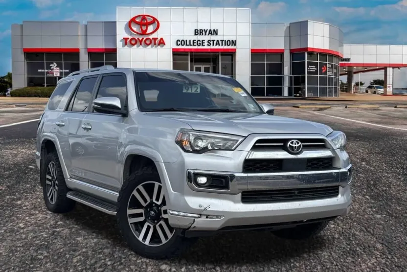 2022 Toyota 4Runner Limited photo 1
