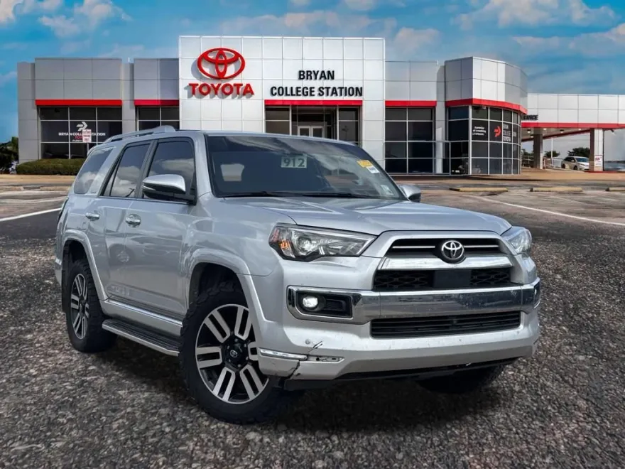 2022 Toyota 4Runner Limited photo 1