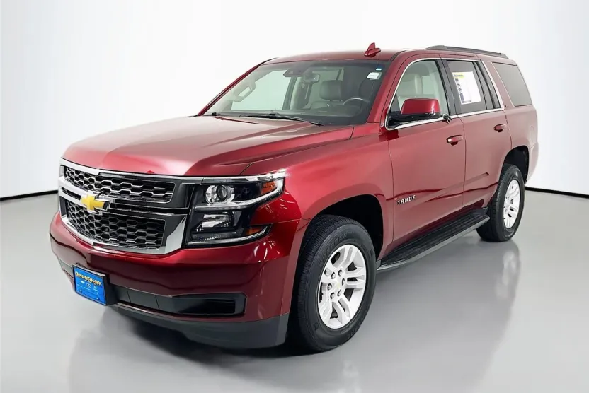 2018 Chevrolet Tahoe LT photo 1