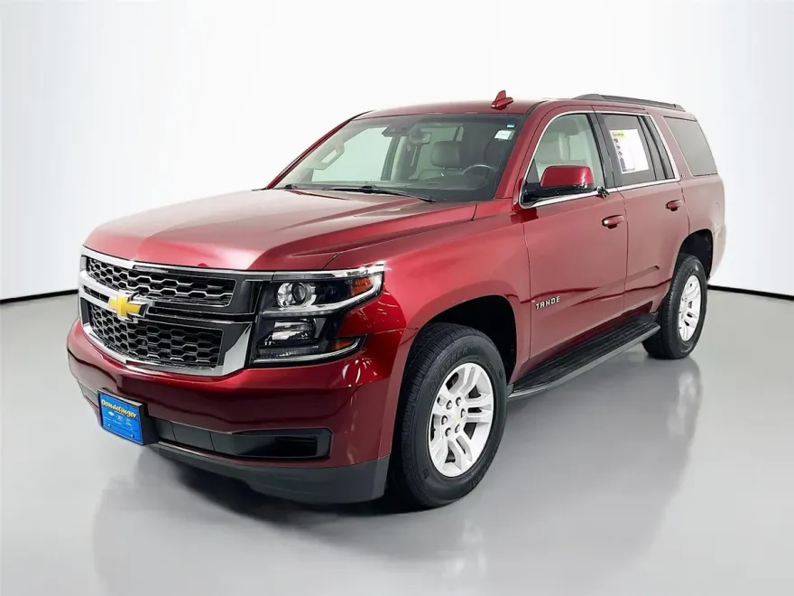 2018 Chevrolet Tahoe LT photo 1