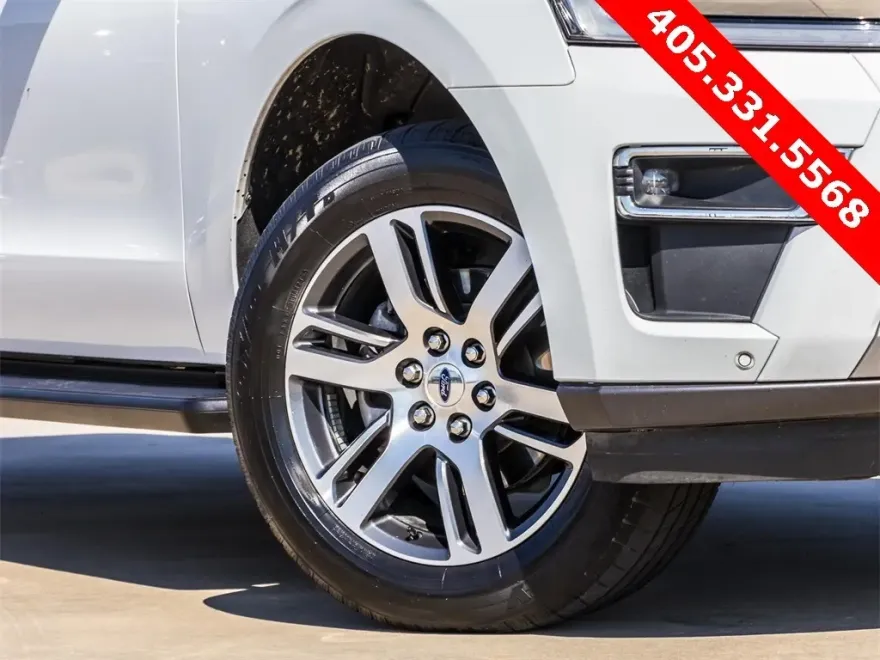 2024 Ford Expedition MAX Limited photo 1