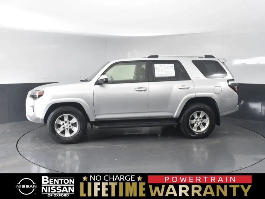 2024 Toyota 4Runner SR5 photo 1