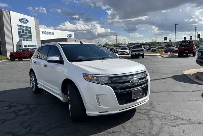 2014 Ford Edge Sport photo 1